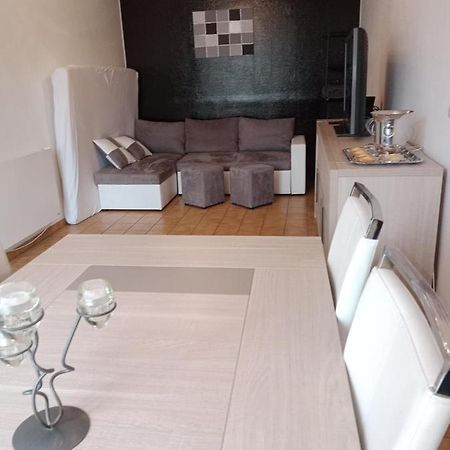 Vitre Centre Ville Bel Appartement A Decouvrir Exterior foto